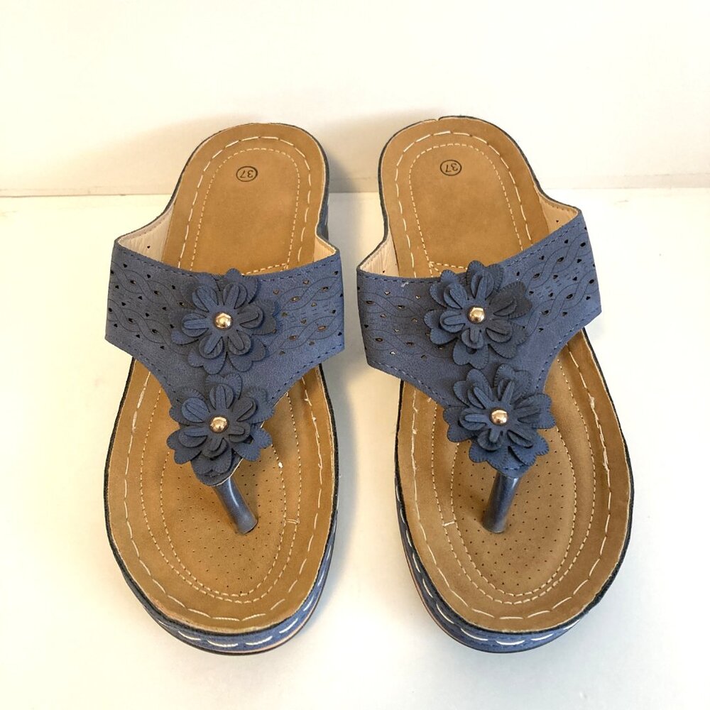 Navy Floral Platform Sandals/Wedge Thong Size 6